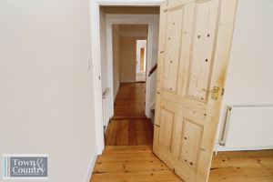 Ladysmith Avenue - click for photo gallery